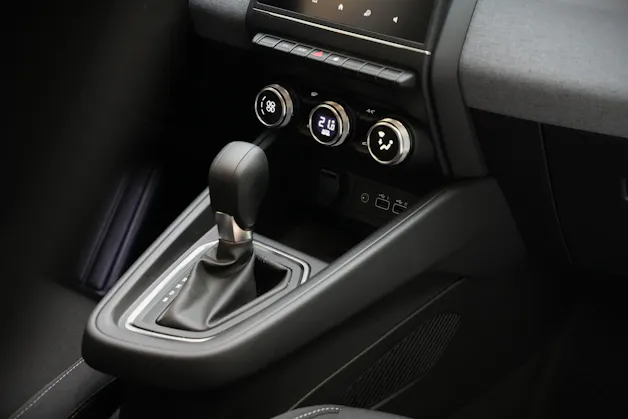 Mitsubishi Colt 1.6 HEV Invite