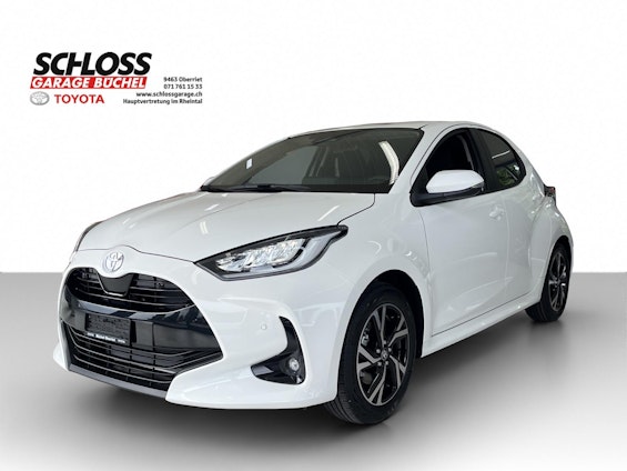 First vehicle image