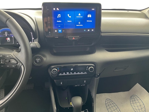 Vehicle image 22