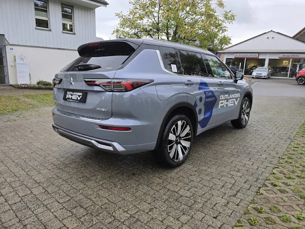 Mitsubishi Outlander 2.4 PHEV Instyle 4x4