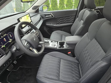MITSUBISHI OUTLANDER 11