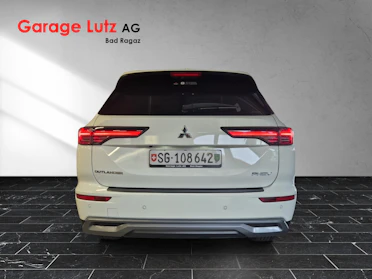 MITSUBISHI OUTLANDER 5