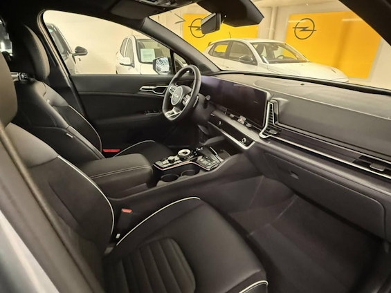 Vehicle image 8 Vehicle image 8