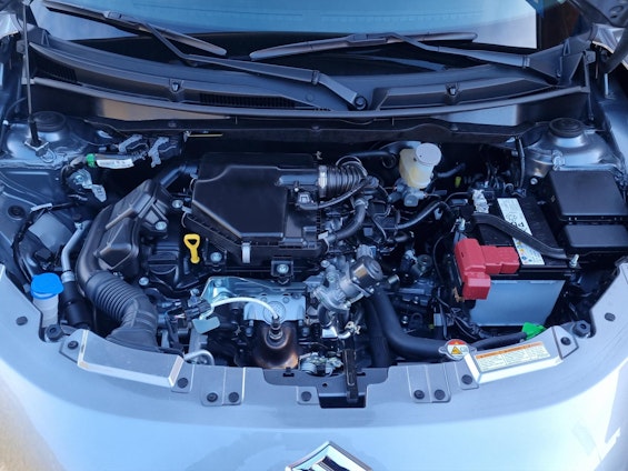 Vehicle image 15 Vehicle image 15