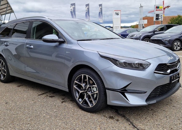 Vehicle image 14 Vehicle image 14