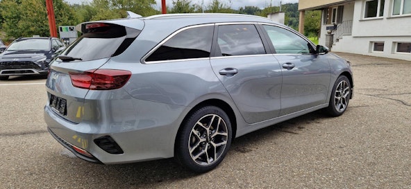 Vehicle image 13 Vehicle image 13