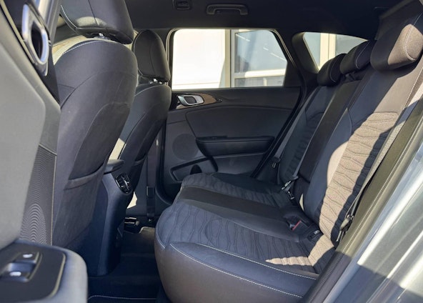 Vehicle image 10 Vehicle image 10