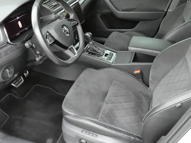 Škoda Superb Combi 2.0 TDI 190 SportLine+ 4x4 DSG