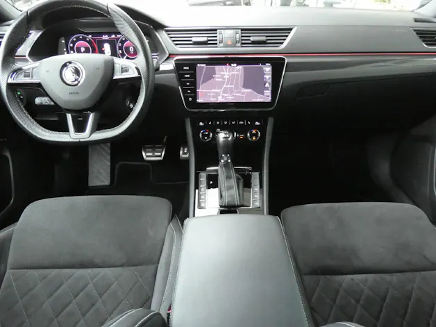 Škoda Superb Combi 2.0 TDI 190 SportLine+ 4x4 DSG