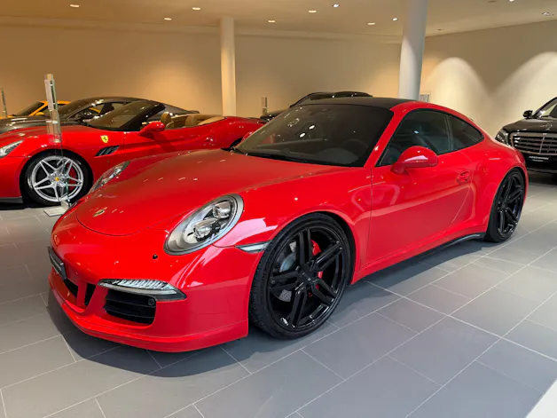 Porsche 911 Carrera 4 GTS PDK