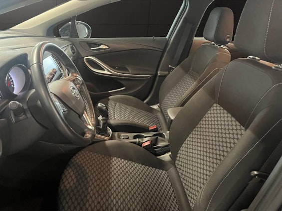 Vehicle image 5 Vehicle image 5