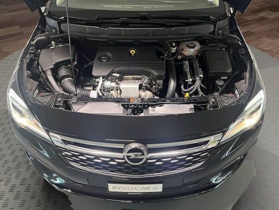 Vehicle image 10 Vehicle image 10