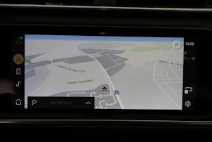 Vehicle image LAND ROVER Range Rover Velar 2.0 P400e R-Dynamic SE