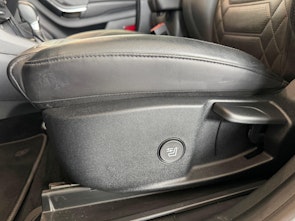 Vehicle image FORD Puma 1.0 EcoB Hybrid 155 ST-Line Vignale