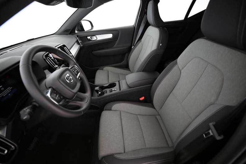 Vehicle image VOLVO XC40