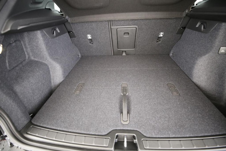 Vehicle image VOLVO XC40