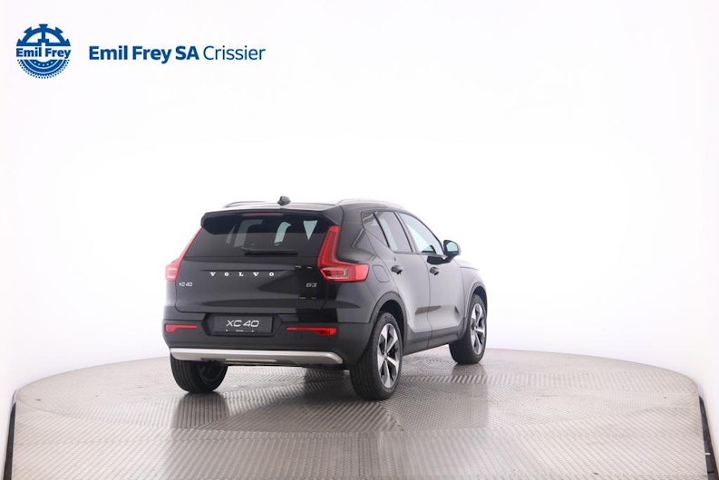 Vehicle image VOLVO XC40