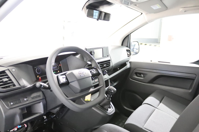 Vehicle image TOYOTA PROACE