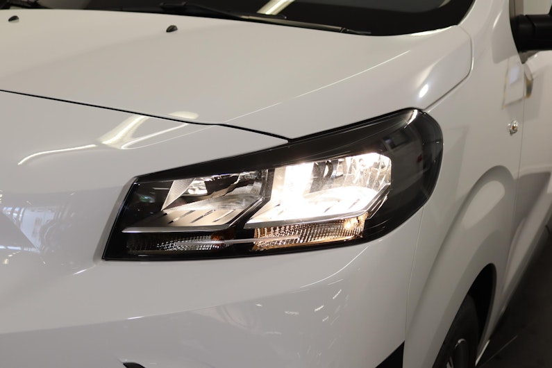 Vehicle image TOYOTA PROACE