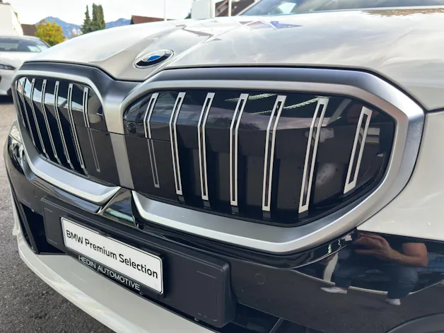BMW 520d xDrive Touring  / Attraktive Leasingzins ab 1,9% bei Abschluss einer BMW Fahrzeugversicherung