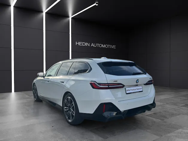 BMW 520d xDrive Touring / Attraktive Leasingzins ab 1,9% bei Abschluss einer BMW Fahrzeugversicherung