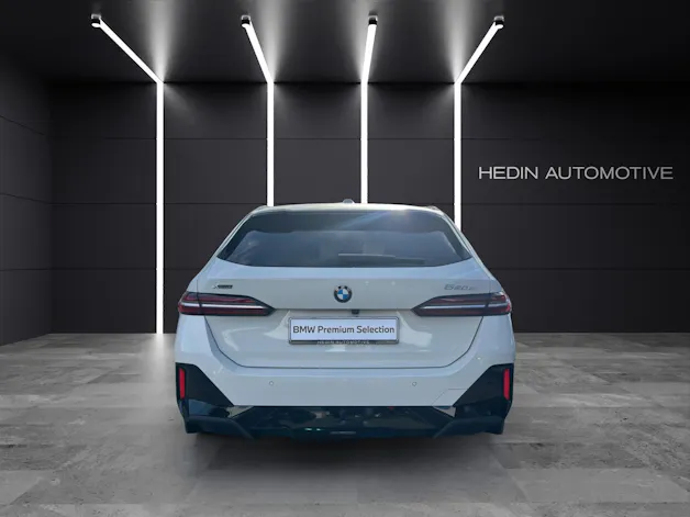 BMW 520d xDrive Touring  / Attraktive Leasingzins ab 1,9% bei Abschluss einer BMW Fahrzeugversicherung