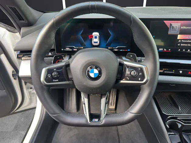 BMW 520d xDrive Touring  / Attraktive Leasingzins ab 1,9% bei Abschluss einer BMW Fahrzeugversicherung