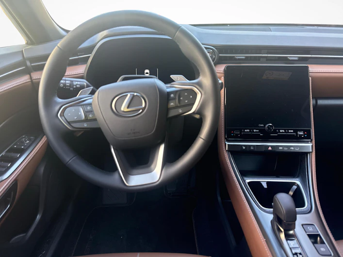 Fahrzeugbild LEXUS LBX