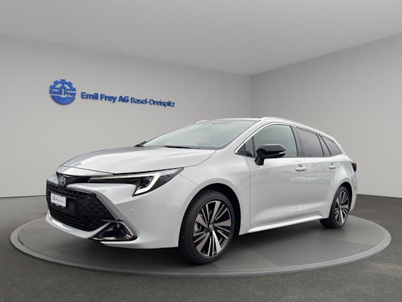 First vehicle image First vehicle image