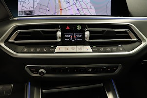 Vehicle image BMW X5 45e xDrive SAG