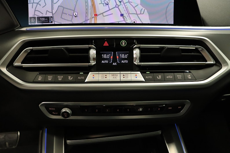 Vehicle image BMW X5