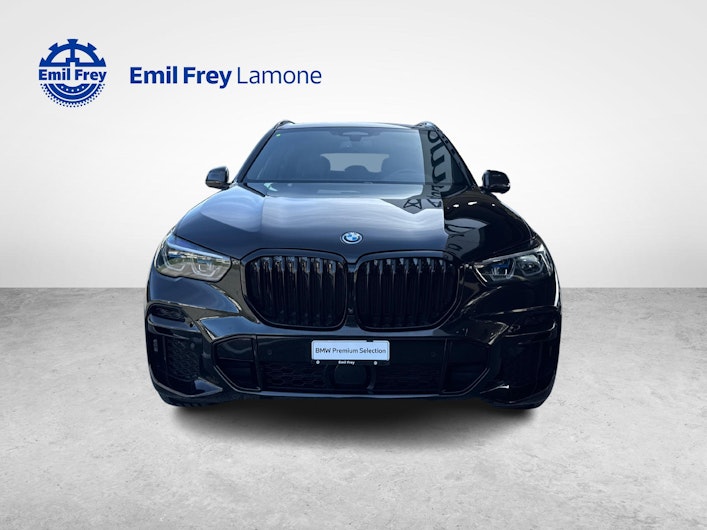 Vehicle image BMW X5