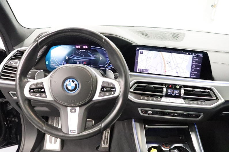 Vehicle image BMW X5