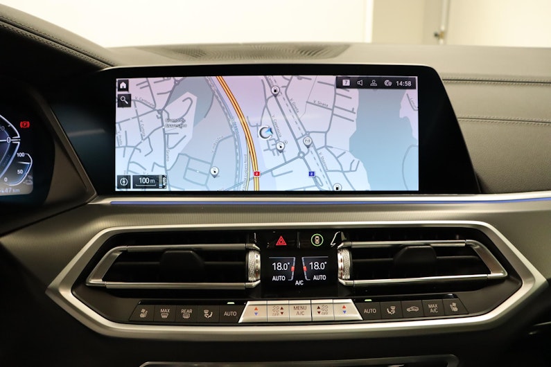 Vehicle image BMW X5