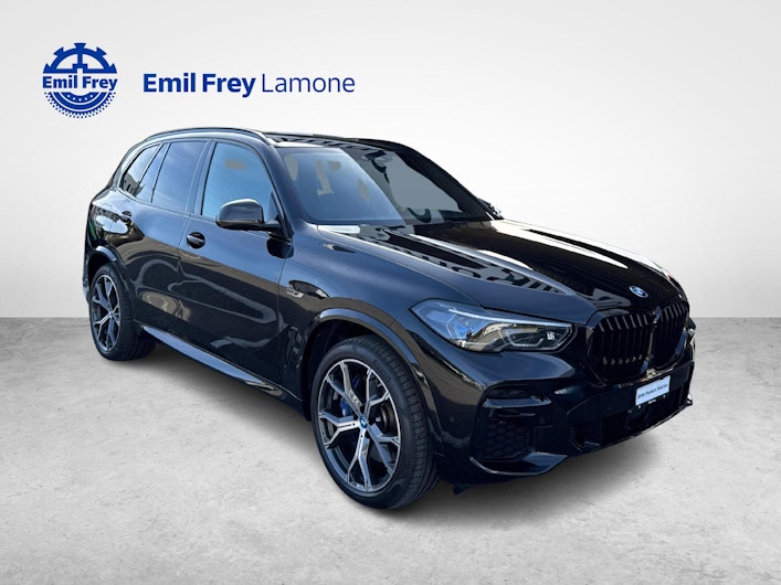 Vehicle image BMW X5