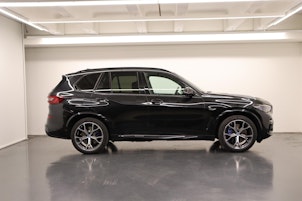 Vehicle image BMW X5 45e xDrive SAG