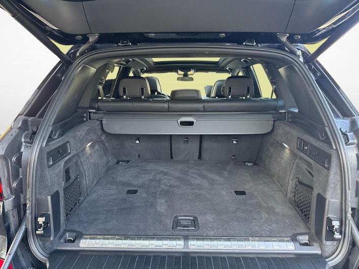 Vehicle image BMW X5