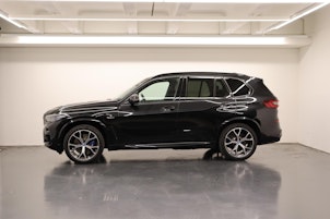 Vehicle image BMW X5 45e xDrive SAG