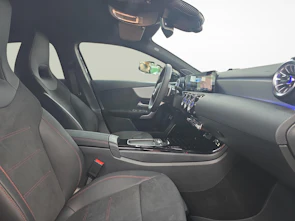 Fahrzeugbild MERCEDES-BENZ A 250 e EQ Star AMG Line