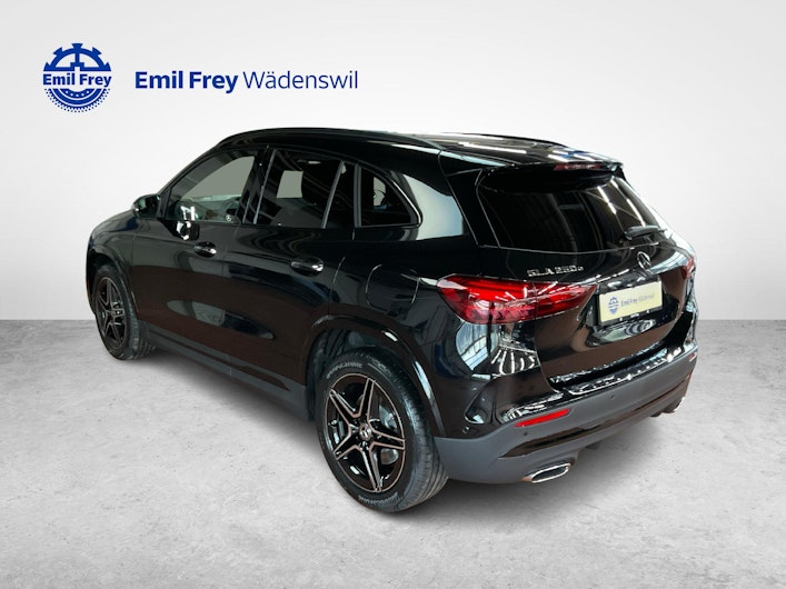 Vehicle image MERCEDES-BENZ GLA 250