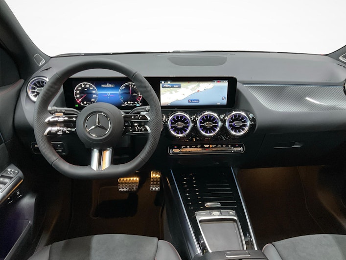 Vehicle image MERCEDES-BENZ GLA 250