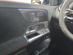 Fahrzeugbild MERCEDES-BENZ GLA 250 e EQ Star AMG Line