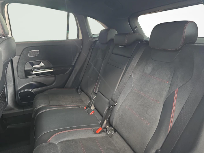 Fahrzeugbild MERCEDES-BENZ GLA 250