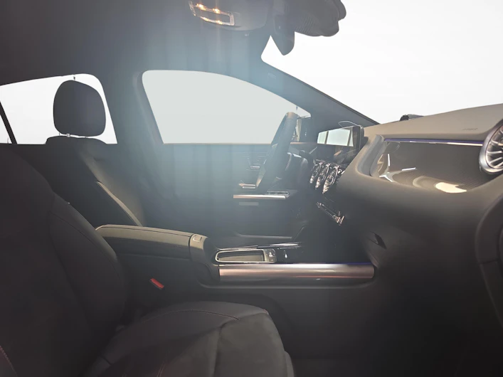 Fahrzeugbild MERCEDES-BENZ GLA 250