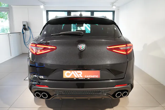 Alfa Romeo Stelvio 2.9 V6 Biturbo Q4 Quadrifoglio