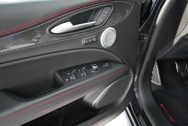 Alfa Romeo Stelvio 2.9 V6 Biturbo Q4 Quadrifoglio