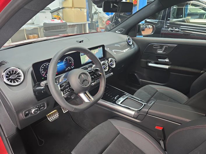 Fahrzeugbild MERCEDES-BENZ GLA 250