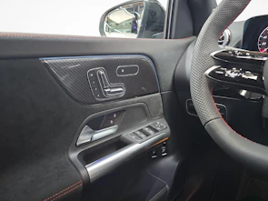 Fahrzeugbild MERCEDES-BENZ GLA 250 e EQ Star AMG Line