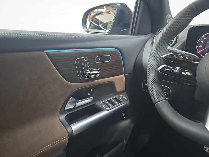 Fahrzeugbild MERCEDES-BENZ GLA 250