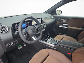 https://vehicle.imgix.net/4028411/85668b79-a2bd-4878-bdca-9786a56157f2.jpg